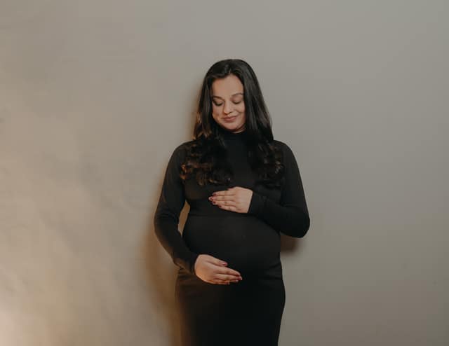 Neha — Maternity — photo 10