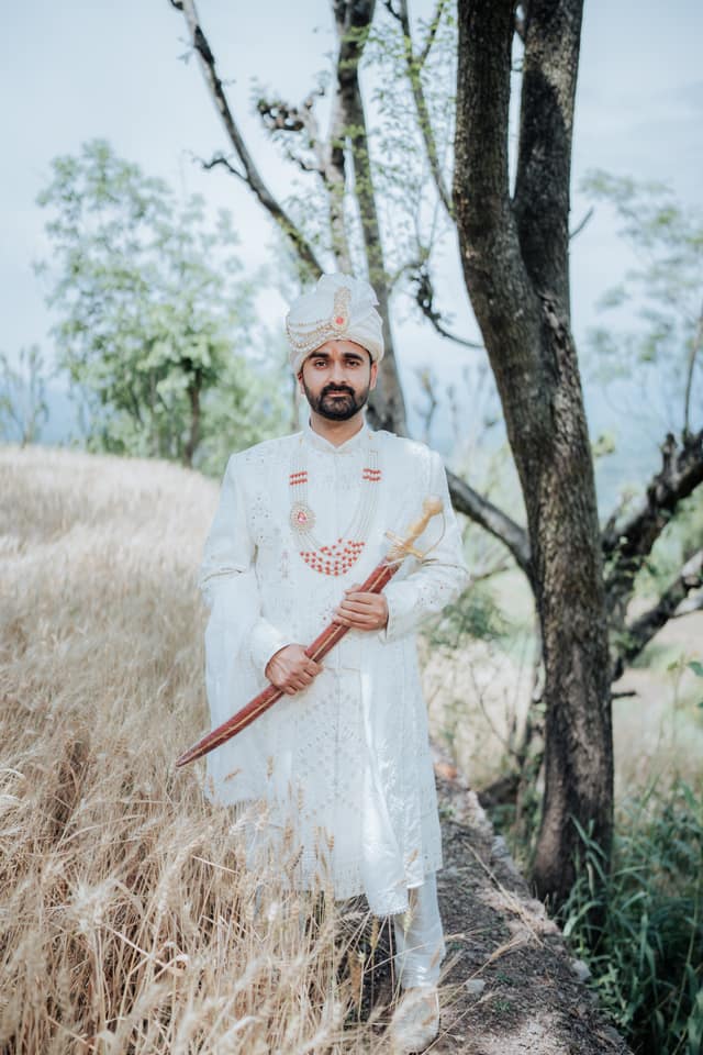 Yogesh & Shivani — photo 7