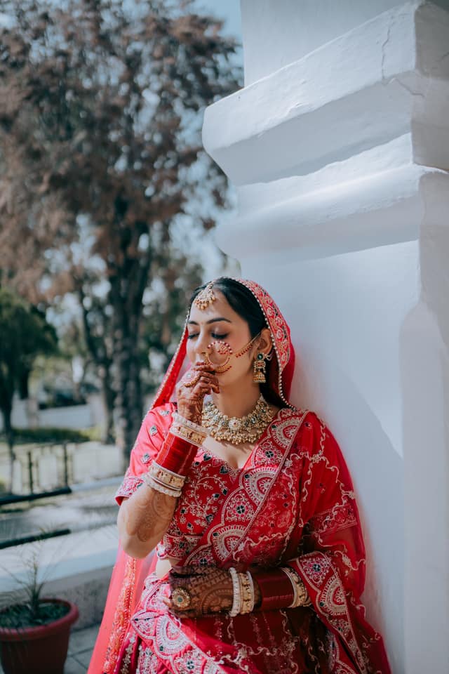 Yogesh & Shivani — photo 16