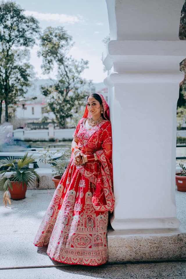 Yogesh & Shivani — photo 17