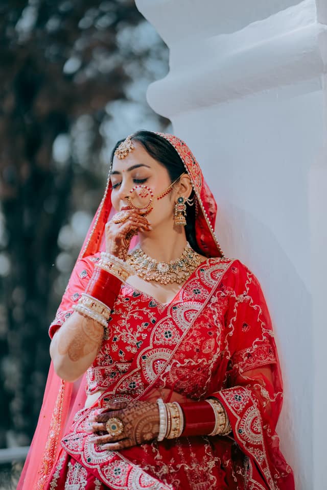 Yogesh & Shivani — photo 19