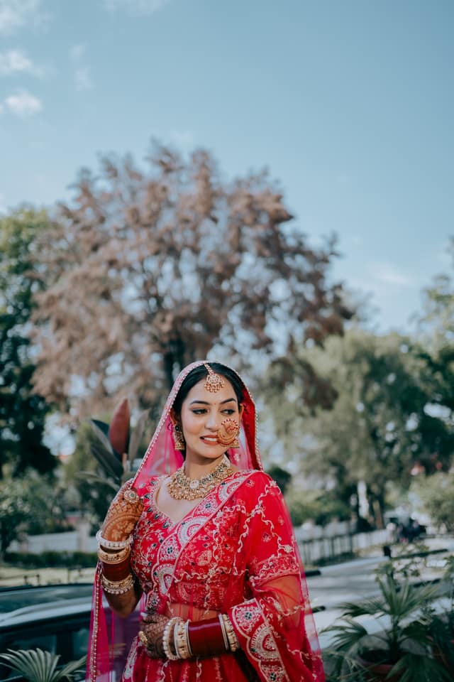 Yogesh & Shivani — photo 24