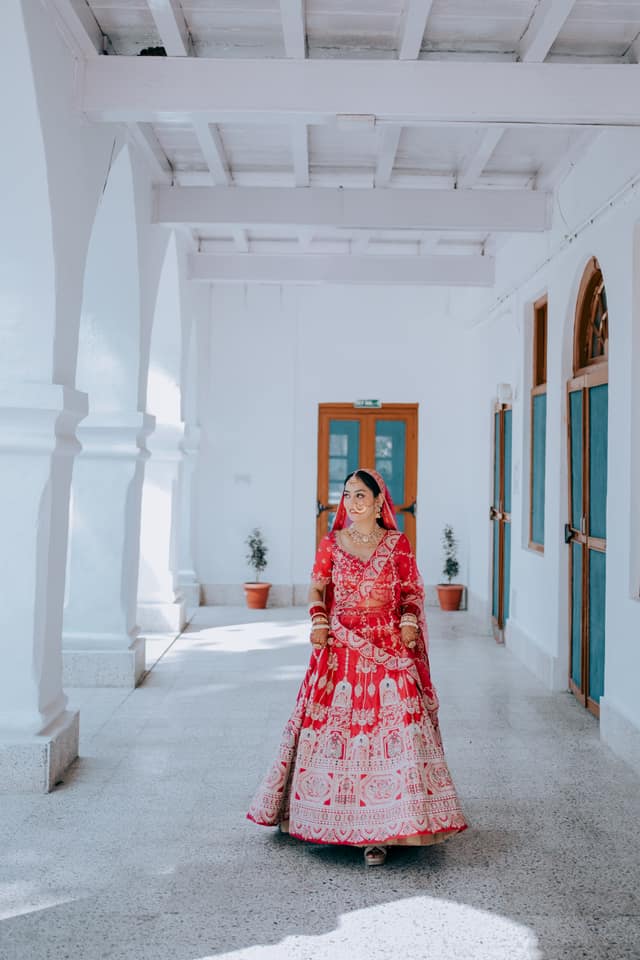 Yogesh & Shivani — photo 26