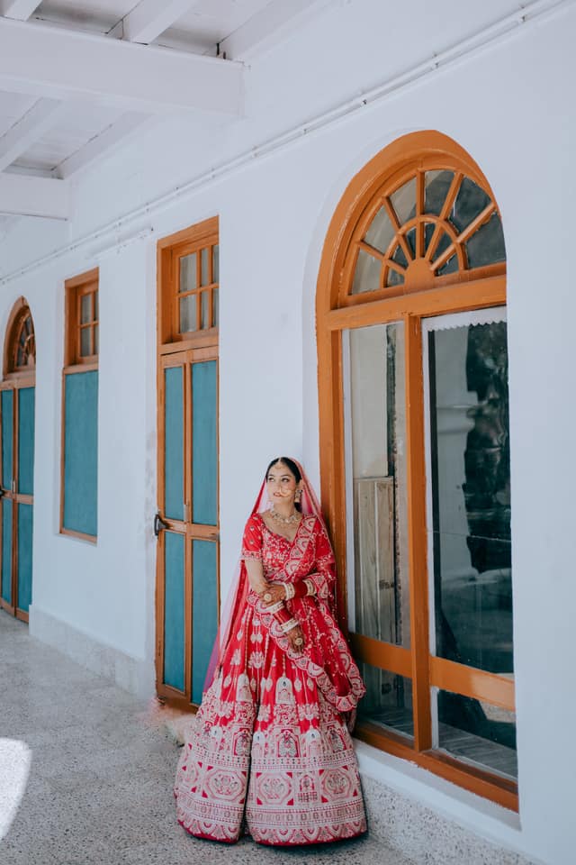 Yogesh & Shivani — photo 27