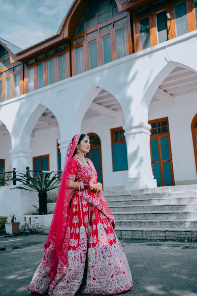 Yogesh & Shivani — photo 29
