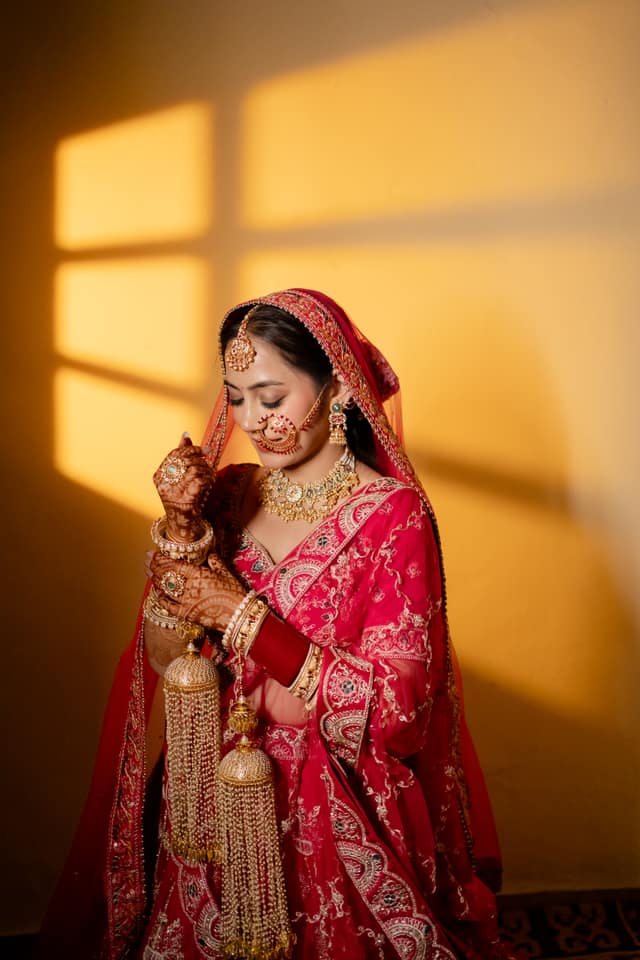Yogesh & Shivani — photo 31